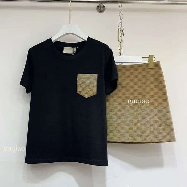 High End Luxury Brand Renowned Female Designer Sequined Round Neck T Shirt Printed Summer Shorts Short Skirt Set High Quality Women Sets Clothing Designer