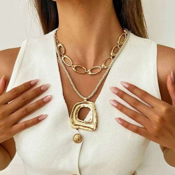 Lacteo 3 Styles Creative Hyperbole Alloy Geometry Pendant Women 2025 New Trendy Vintage Twisted Rope Necklace Jewelry