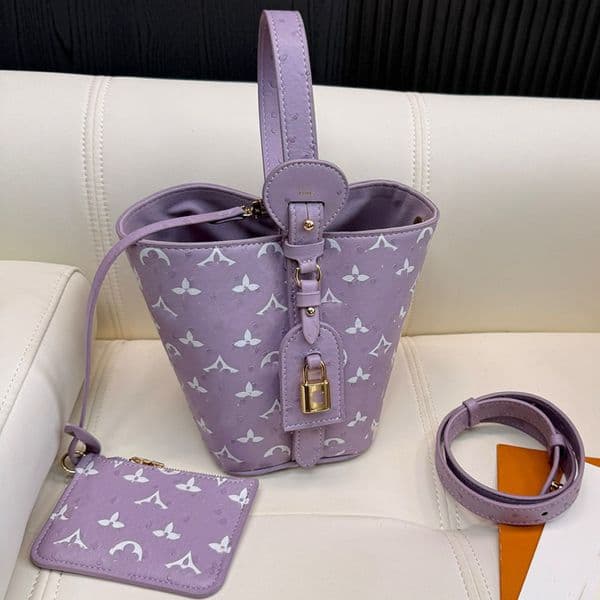 26SS Petite Bucket Flower Leather Cosmetic Cases Luxurys Designers Totes Handbag Wallets Purse Card Holder pouch Travel outdoors Messenger with Coins Bag 18cm