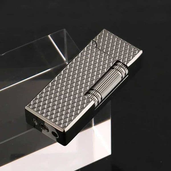 2026 New Style Grinding Wheel Side-sliding Inclined Flame Lighter High Quality Metal Embossed Open Flame Lighter WholesaleT260608
