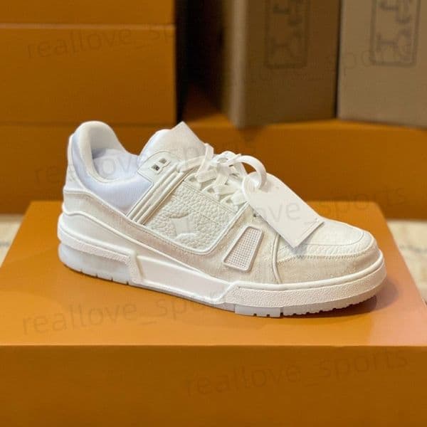 2026 HOT Skate Shoes Men Designer Sport Shoes Running Shoe Chunky Platform Defender Shoe Fashion Embossed Rubber Genuine Leather Sneakers shoes Tenis Casual Shoe z2
