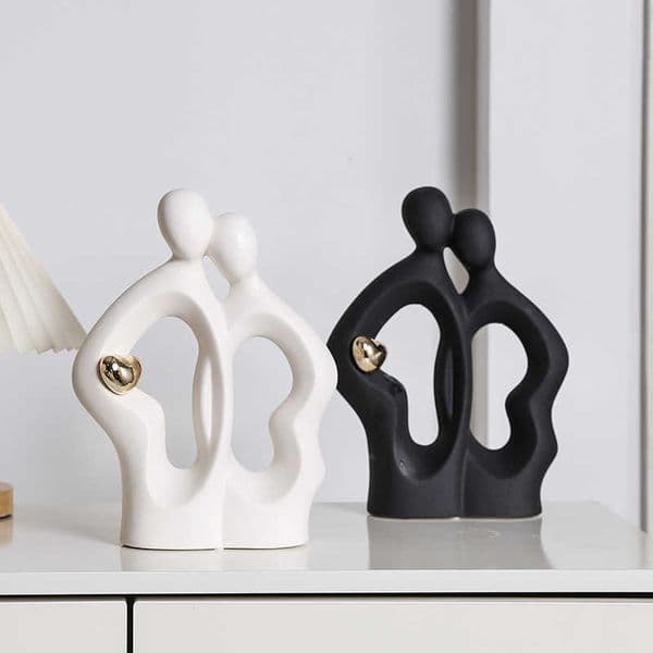 Ceramic Creative Abstract Ins Style Figure Couple Ornaments Nordic Home Living Room Entrance TV Cabinet Desktop Decoration L260606