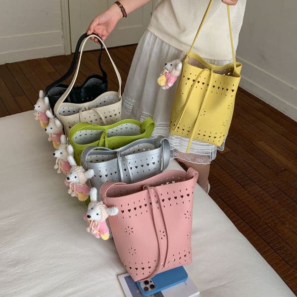 Candy Color Hollow Design Underarm Bag Women's Summer New Shoulder Bag Korean Version Niche Light Luxury Bucket Bag