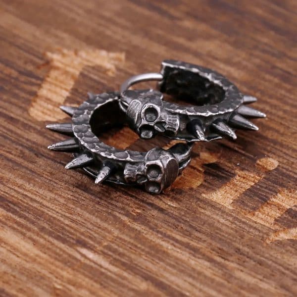 Fashion Black Skull Simple Earrings For Men Stainless Steel Hip Hop Rock Biker Earrings Punk Vintage Skeleton Jewelry As Gift 260604