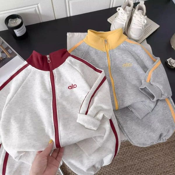 2026 New Kids Clothing Designers Kids cologne Hoodie Set 2 perfume Piece Letter Embroidery Boys And Girls Autumn Casual Outfit Fashion Spring Tracksuit Free Shi 01