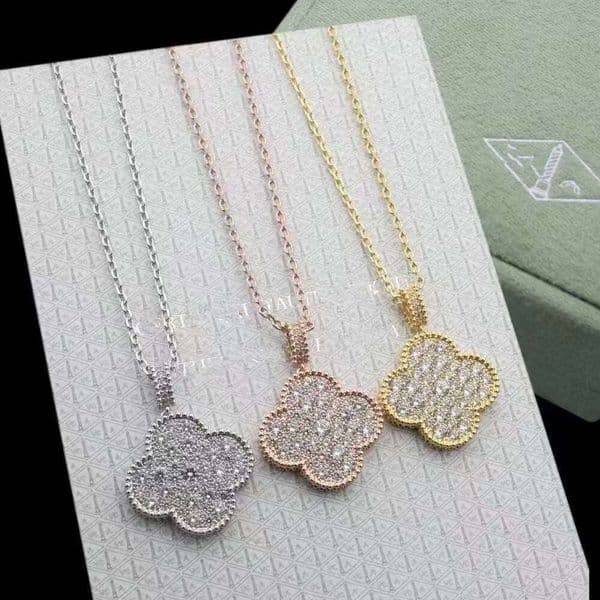 jewerly designer vanly cleeffly Large Flower Four-Leaf Clover Necklace For Women Mother-Of-Pearl Red Agate Diamond-Encrusted Copper Sweater Chain Long Chain