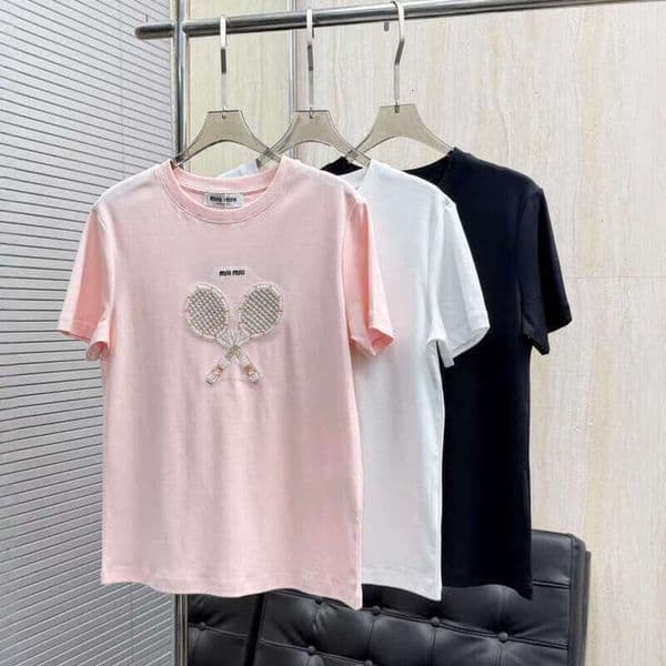 Muily Top Shirt MM Shirt Designer T Shirt Summer Fashion New Short Sleeve T Shirt Casual Versatile Correct Version Handmade Beaded Tennis Racket Round Neck Top 6B4
