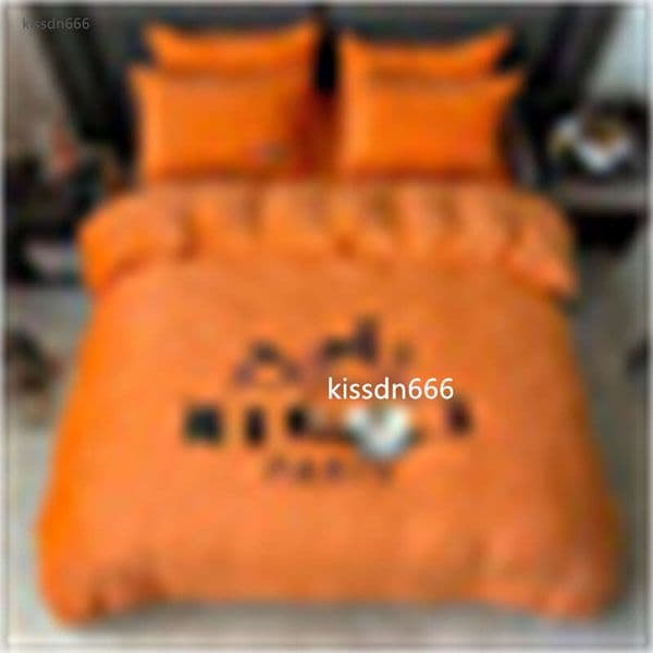 Bedding Set Fashion Extra Large Designer Bedding Set Letter Printed Crystal Velvet Bedding Set Four Piece Set