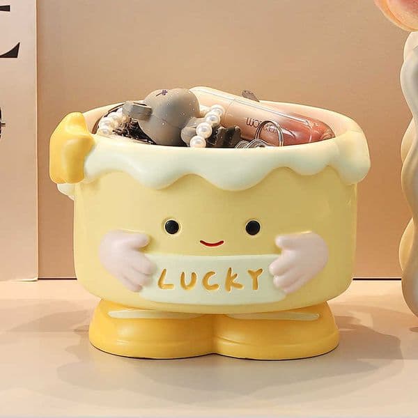 Creative Ornament Cake Resin Miscellaneous Organizer Entryway Storage Home Coffee Table Living Room Desktop Decoration Gift L260606