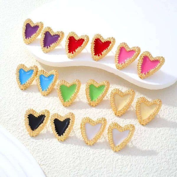 Designer A Pair Of Minimalist-Style Earrings With An Irregular Heart-Shaped Decoration Oil-Drop Effect, Stylish And Versatile.