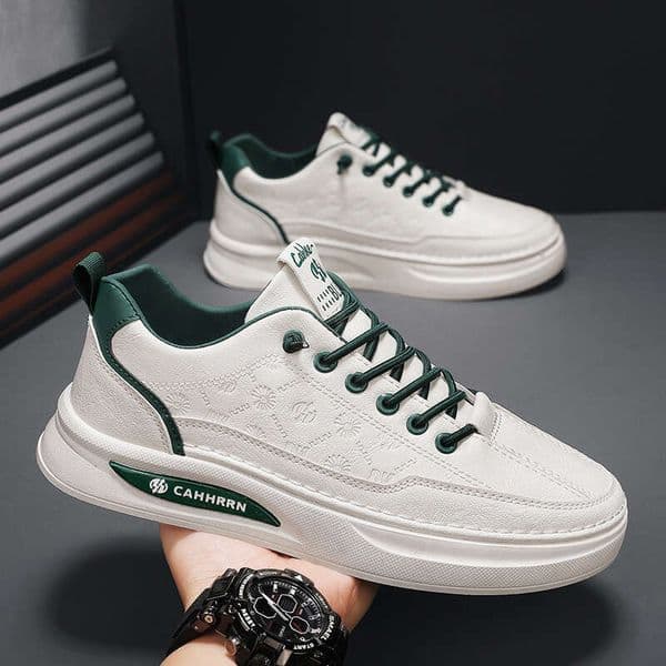 2026 Spring New White Leather Men's Soft Sole Slip-On Casual Sports Trendy Shoes Sneakers