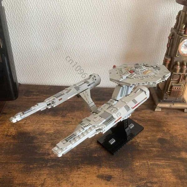 NEW Building Blocks Model USS Enterprise NCC-1701Space War Military MOC SpaceShip Battle DIY Assembly Brick Toy Christmas Gift J260610