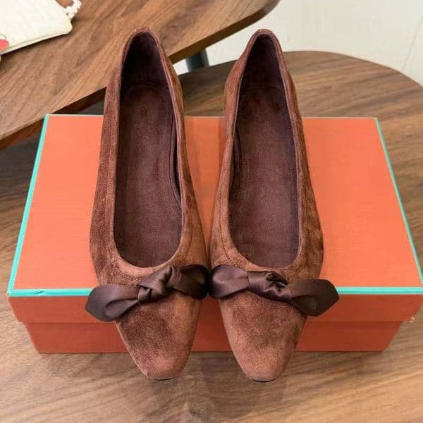 Designer Fashion Womens Shoes Retro Style Bow Pointed Flat Single Shoes Women's Suede One Step Ballet Shoes Comfortable Womens Shoes Summer