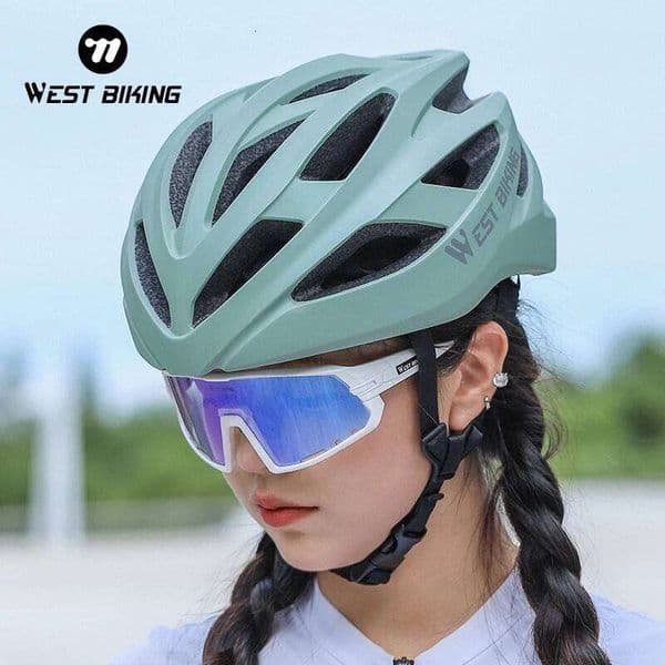 WEST BIKING Female Lightweight Integrally-molded Adult Cycling Helmet Fit 54-59cm Colorful Bicycle Helmets Accessories 26Y0611