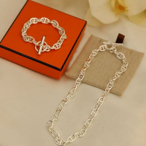 top Necklaces women's Designer necklaces for woman luxurious necklace Pendant jewelry classic pig nose drop-shaped gel H letter necklace High quality necklace H58