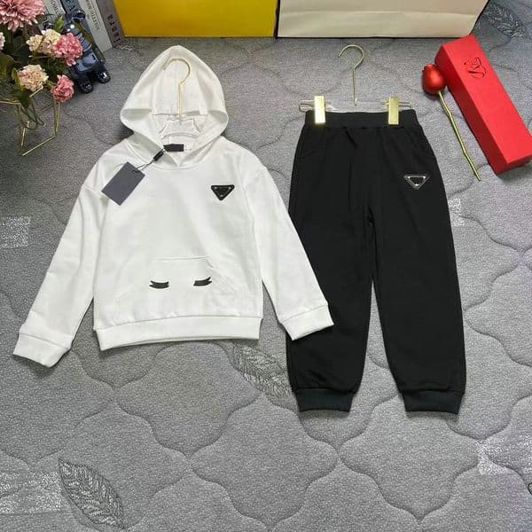 Designer 2026 Clothes Kids Cotton Tracksuits baby - Letter Print Fashion Sets For Girls & Boys Autumn Clothing Baby Free Shipping