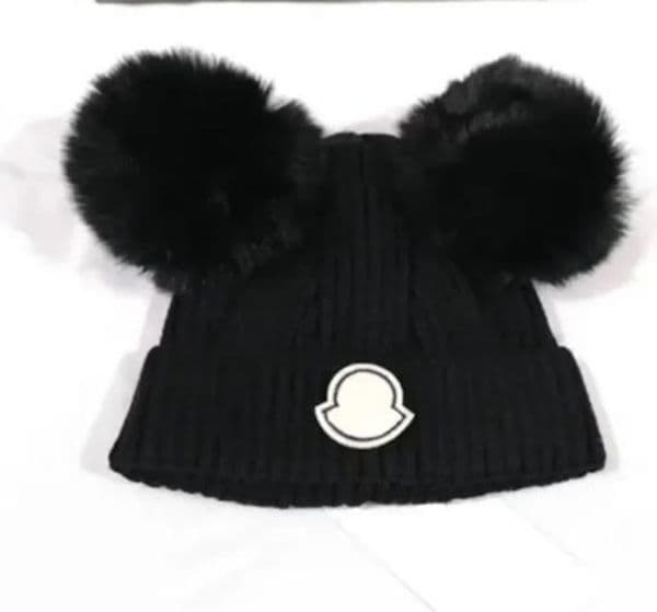 Luxury designer children's brimless hat autumn and winter skull children's warm knitted hat ball top decoration newborn baby unisex hat 1-5 years old