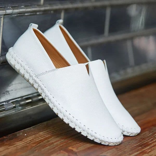 High Quality Mens Leather Shoes Outdoor Comfortable Soft Sole Slipon Plus Size Driving Fashion Handmade Moccasin Loafers 260611