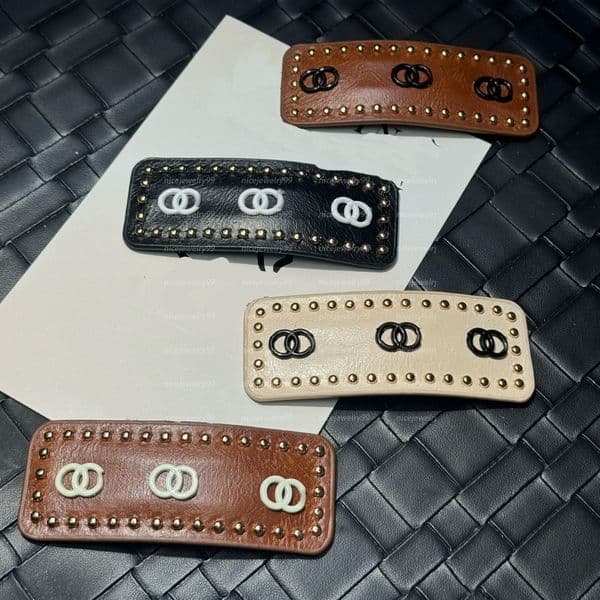Fashion Designer Hair Clip for Women with High Quality Gold Letter Embellished Luxury Hair Accessories