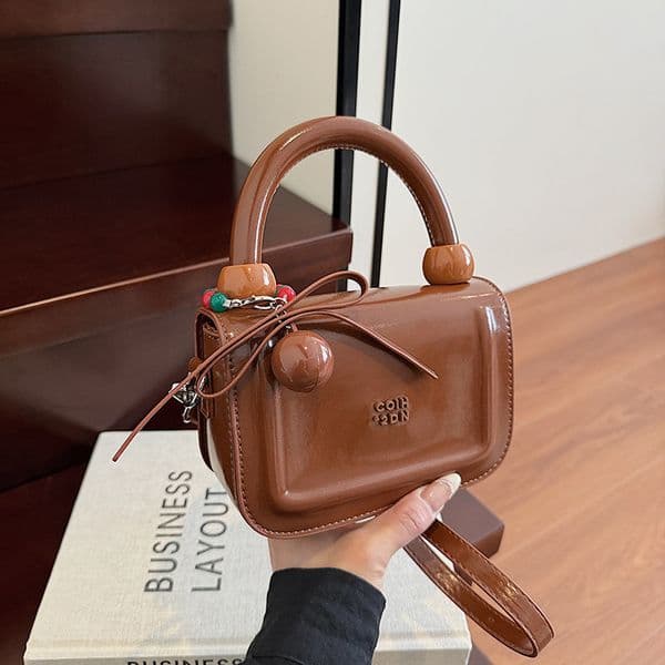 Free shipping, simple and high-end hand-held small square bag, 2026 summer new hot selling, niche trend, fashionable and versatile single shoulder crossbody women's bag
