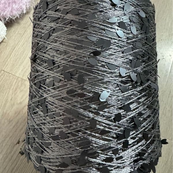 Direct sales from the manufacturer sequin knitting, wholesale of knitting yarn for weaving