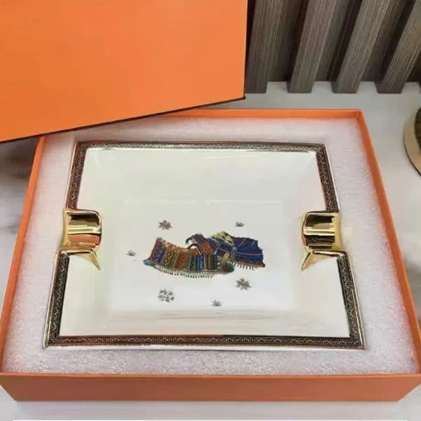Luxury Designer Decor New Fashion High-End Brand Sequence Ashtray Home Self-Use Gift Top room Quality Storage Tray 3 Sizes Decoration For Ho 41