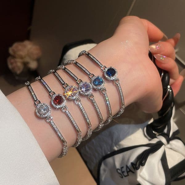 Vintage super shiny zircon round bracelet for women, light luxury high-end feel, niche fashion jewelry wholesale