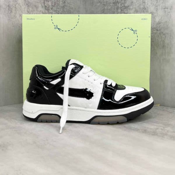 Luxury Low Top Sneakers Couple White Casual Board Shoes New Unisex Stylish Vintage Sports Shoes Breathable Lightweight Running Shoes 260613
