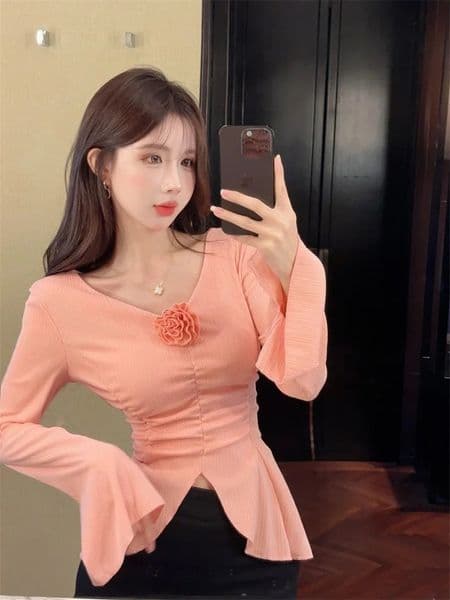 Retro Sexy V-neck Bell Sleeve Shirt Womens Early Autumn Irregular Pleated 3D Flower Top Trendy Commute Style Slim Fit Long S 260615