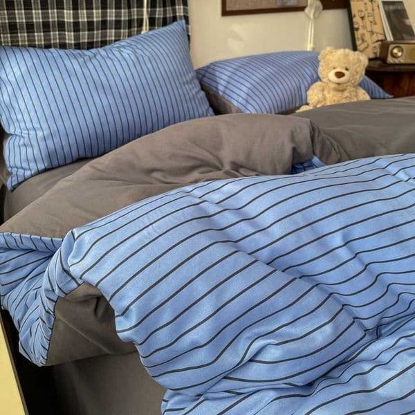 striped Three-piece checkered down quilt set including a down quilt cover and a pair of cases without filling suitable D260616