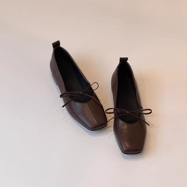 SUOJIALUN Women Vintage Flats Shoes Big Size Ladies Elegant Lace-Up Low Heels Shoes Classic Suqare Toe Casual Loafers 260430