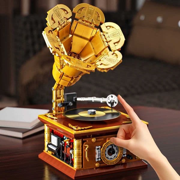 Retro Phonograph 1011PCS Building Blocks Toys Model Gramophone Assemble Puzzle Bricks Toy Sets For Kid Desktop Ornament Gifts J260617