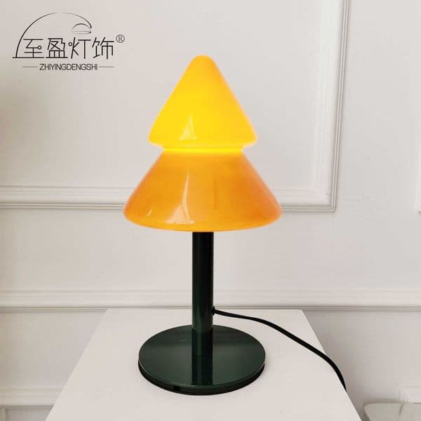 Desk lamp in the shape of a cute Christmas tree a gift for girlfriend or best friend ambiance lamp gift desk lamp Z260617