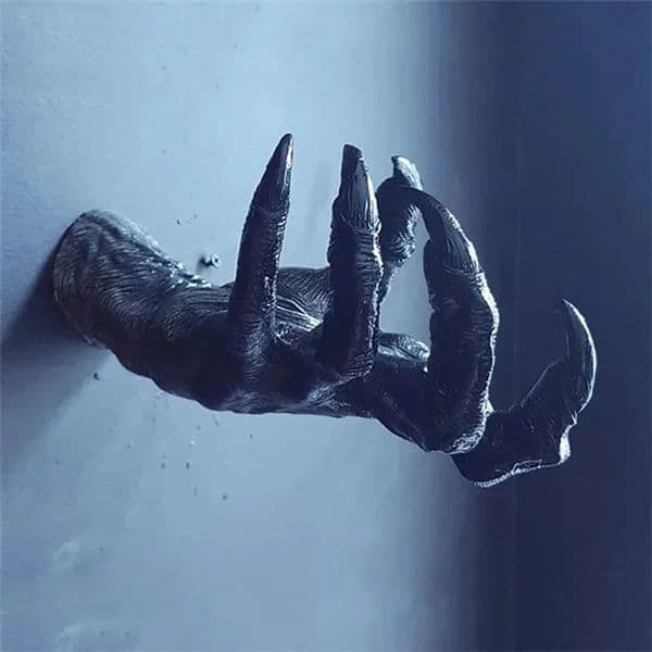 Gothic Witchs Hand Statues - Creative Resin Ornament Aesthetic Wall Keys Hanging Rack Bag Hangers Wall Art Sculptures 260617