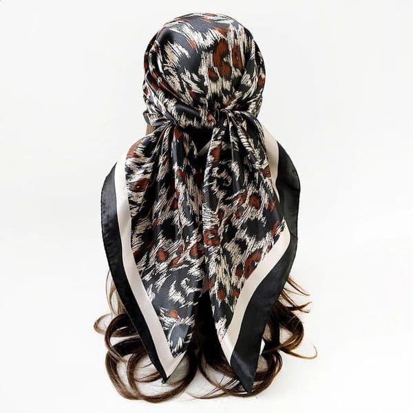 90cm Silk Satin Bandana Head Hijab Scarves Women Fashion Leopard Print Kerchief Headbands Square Shawls Neck Scarf For Ladies 260617