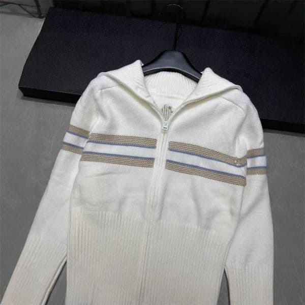 Designer's high-quality clothing autumn and winter chic age-reducing super stylish zippered doll-collar knit cardiganYUWV