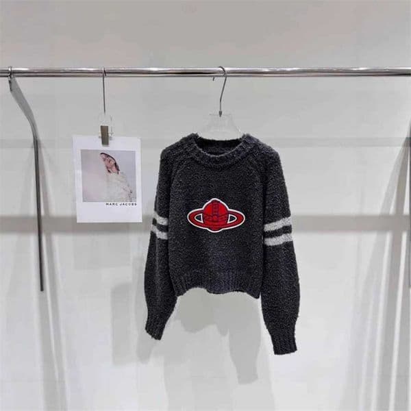 Designer's high-quality clothing Saturn Spring Autumn Winter New Round Neck Loose Slimming Embroidered Casual Long Sleeve Knit Sweater for WomenV9BJ