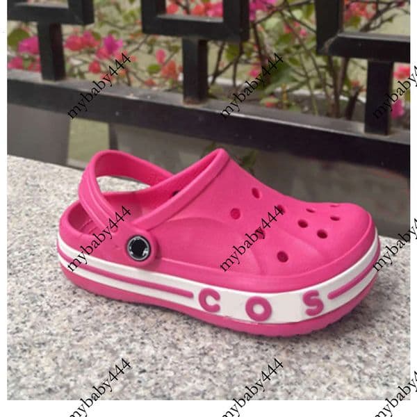 Kids Flip Flop Slippers Designer Toddlers Sandals Hole Slipper Clog Boys Girls Beach Infants Baby Casual Summer Youth Children Slides Light Garden Shoes Y1