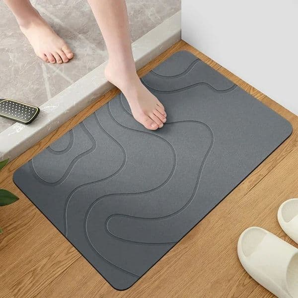 Quick drying rubber bath mat used for large gray anti slip mats in bathrooms and kitchens 240902