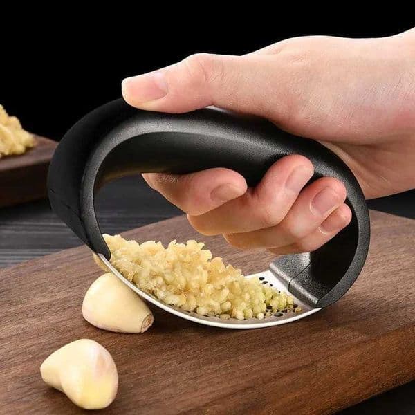Stainless Steel Garlic Press Crusher Manual Garlic Mincer Chopping Garlic Tool Fruit Vegetable Tools Kitchen Accessories GadgetXJ2409
