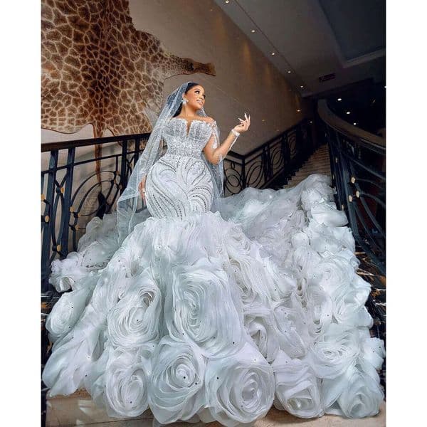 Wedding Exquisite Mermaid Dresses Long Sleeves V Neck Appliques Sequins D Diamonds Lace Train Folds Beaded Floor Length Bridal Gowns Custom Made Abiti Da Sposa