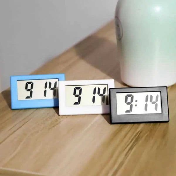 Mini Electric Alarm Desk Clock LCD Display Electric Clocks for Kitchen Classroom Bedroom Battery Operated Desk Accessories Y240904