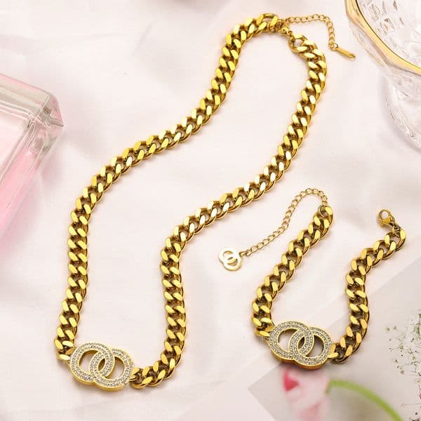 Jewelry Sets Designer Necklace Bracelets Romantic Designer for Women Chain Bracelet Girl Stainless steel Crystal Pearl Letter Pendant Necklaces Gift Accessories