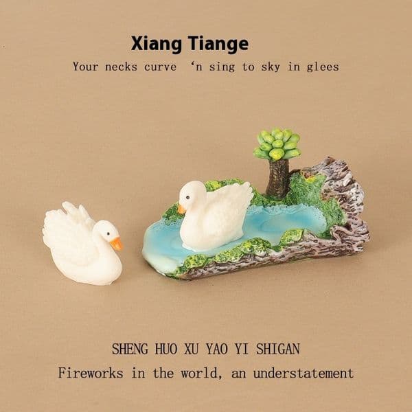 Mini Swan Swimming Resin Creative Crafts Office Desktop Micro Landscape Home Scene Decoration