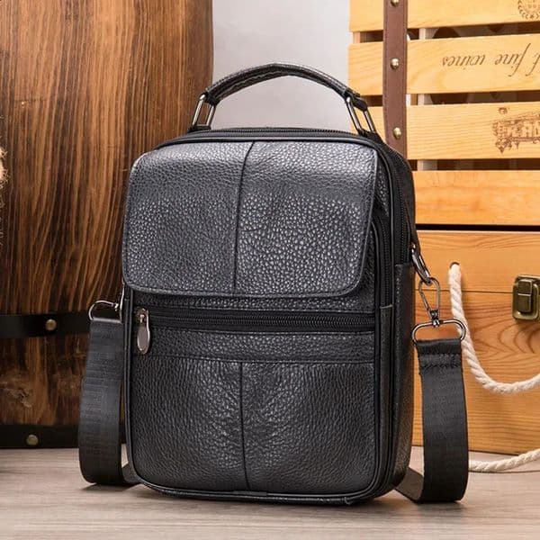 Real leather mens shoulder bag business and leisure large capacity portable handbag zipper multilayer cross body 240906