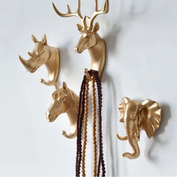 Creative animal model clothes hanger retro wall hanging clothes hanger clothing hanger decoration 240905
