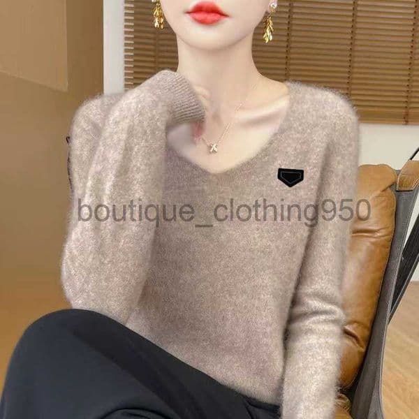 Designers Sweater For woman pure wool sweater women's V-neck long sleeved autumn and winter loose pullover knitted sweater seamless base sweater