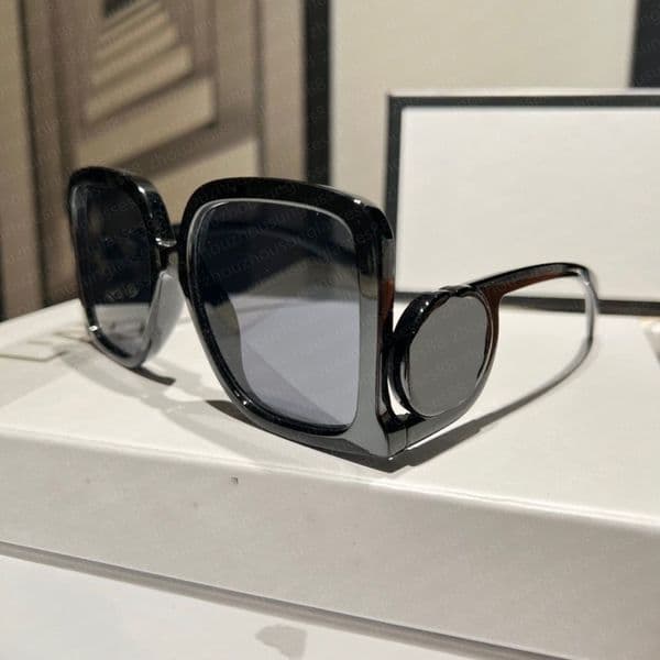 Luxury Fashion designer Summer Sunglasses For Women Summer Style Anti-Ultraviolet Retro Plate Oval Full Frame Glasses men sunglasses Random Box3613