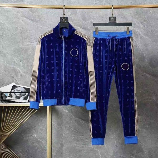 Designer Tracksuit Gothic Men Sweatshirts and Sweatpants Fashion Hip Hop Man Oversized Casual Pants Sportswear Sets Streetwear Men Clothing