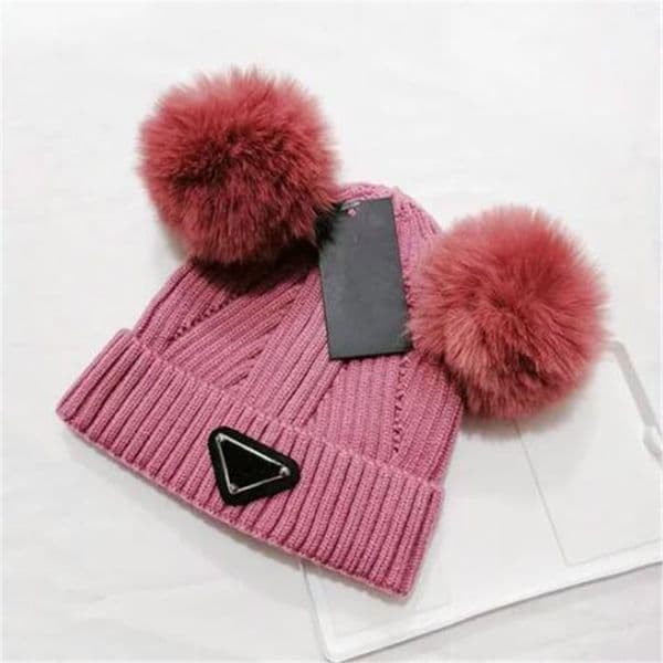 2026 Children Kids Gift Winter Kids Caps Designer Knitted Hat Fashion Letter Baby Cap Popular Warm Windproof Double baby product Pom Children Beanie Hats Fit